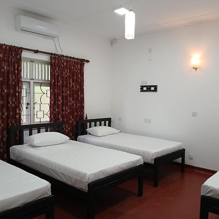 Kandy Twin Hostel ภายนอก รูปภาพ