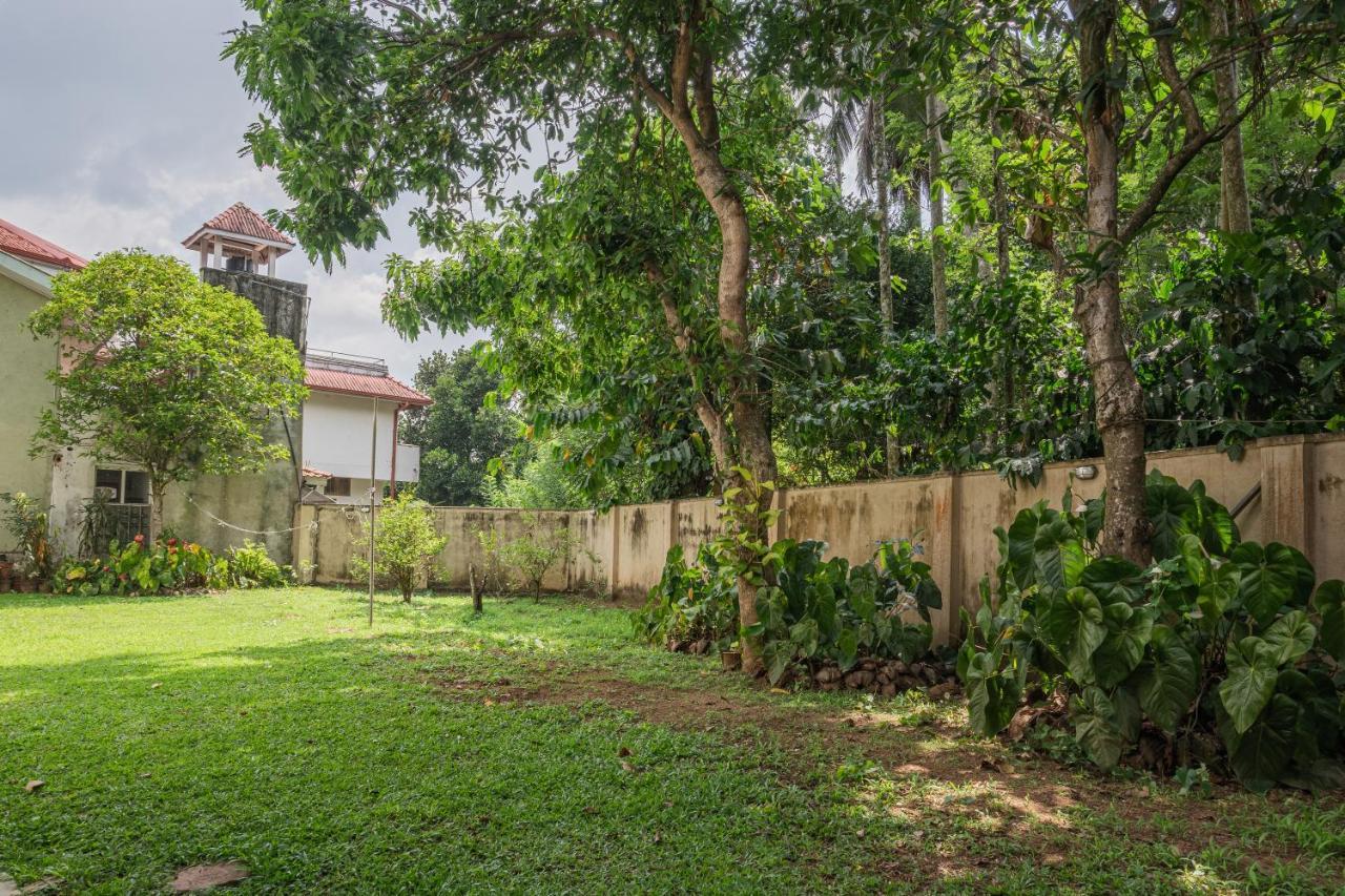 Kandy Twin Hostel ภายนอก รูปภาพ