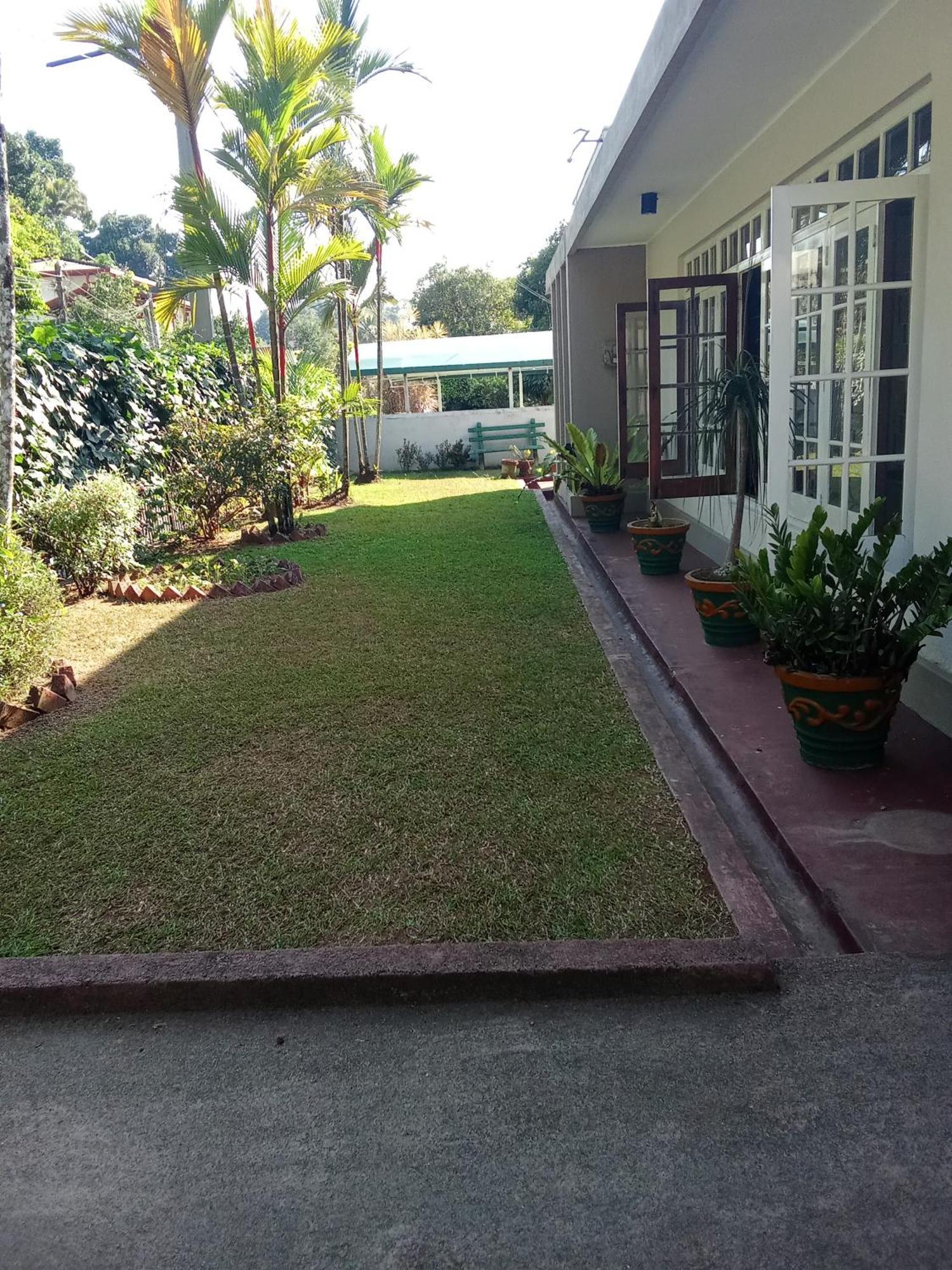 Kandy Twin Hostel ภายนอก รูปภาพ