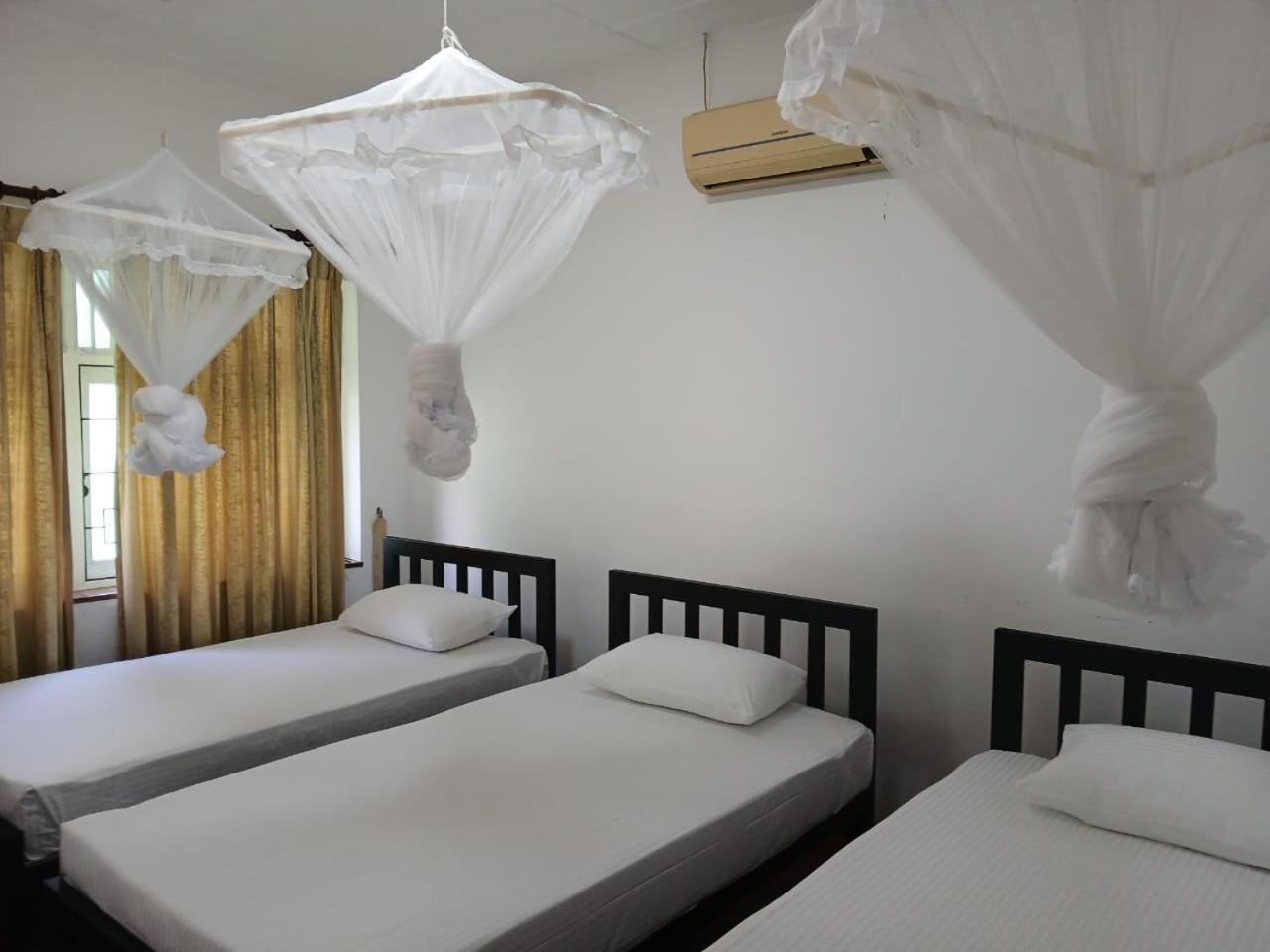 Kandy Twin Hostel ภายนอก รูปภาพ